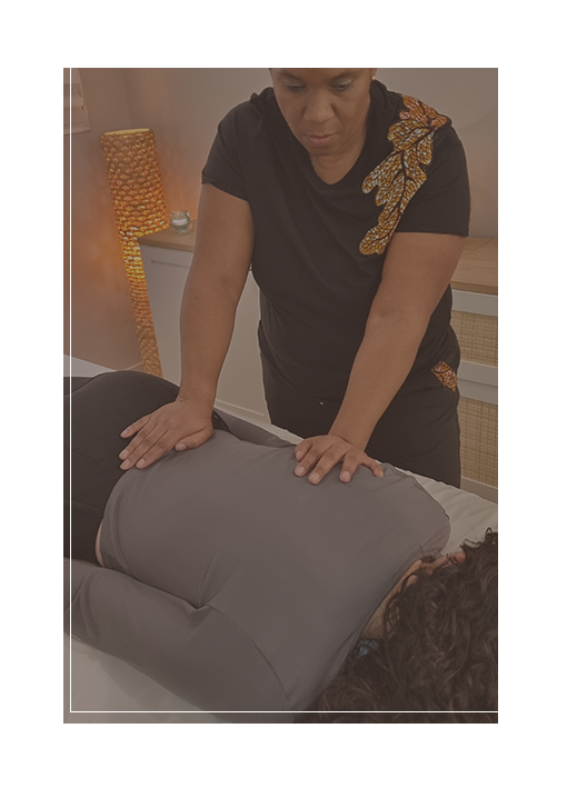 Massage amma allongé dans l'institut massodeep